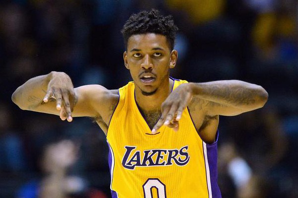 0-2！阿森纳或崩盘，切尔西爆冷，搅乱英超，曼城渔翁得利，冠军有变