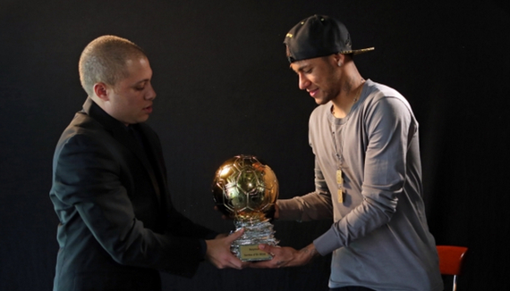 [NBA]神来之笔！东契奇失衡抛投正中靶心