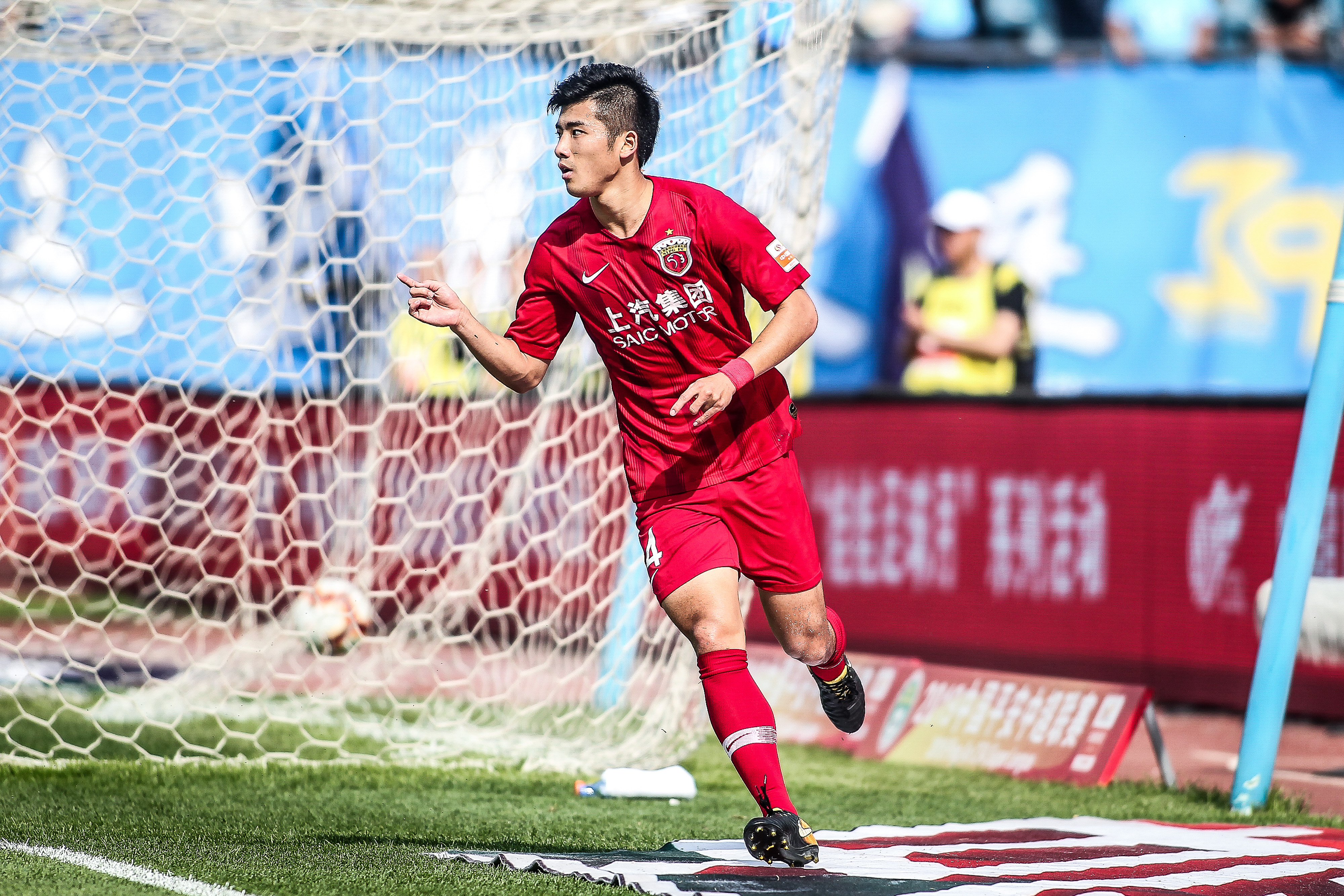 卡拉格：阿诺德的做法令我感到失望，利物浦有能力争取任何冠军