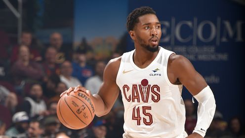 这还是足球吗？对手两红后摩洛哥U17全场80脚射门16-0取胜