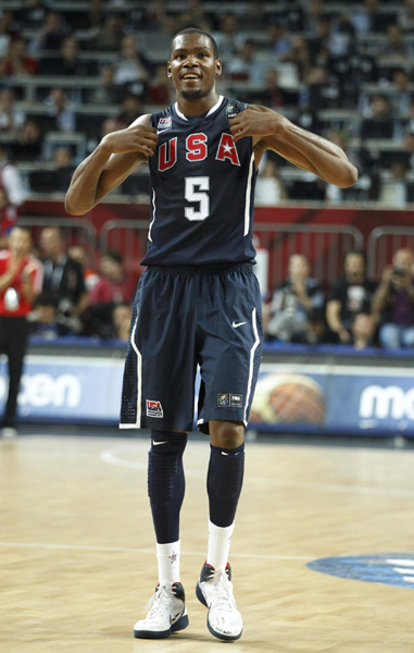 为什么球员在关键本垒打后会习惯性检查球棒纹理