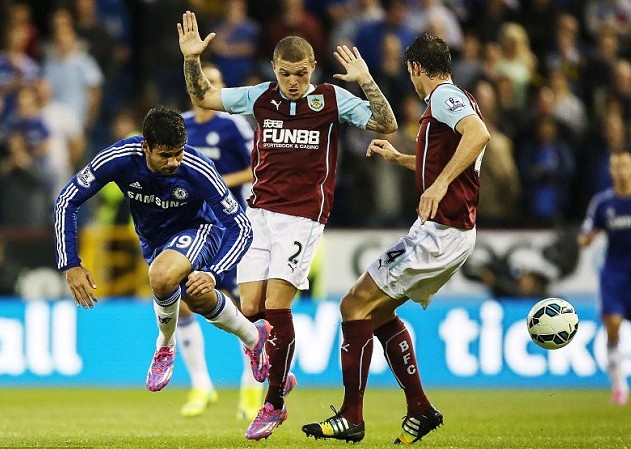 湖人险胜鹈鹕，41岁的詹姆斯30分8篮板8助攻，打服雷迪克