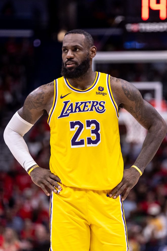 狼队鏖战五局拿下TTG，成为首支晋级S组的战队，AG想卫冕冠军很难！